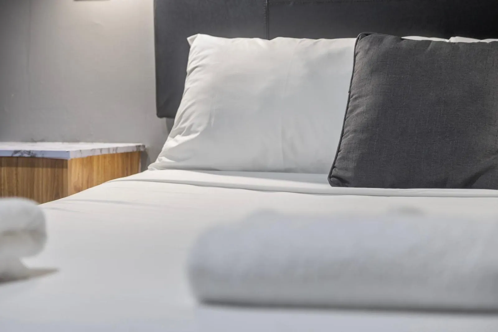 Adelaide Paringa Hotel 3*,