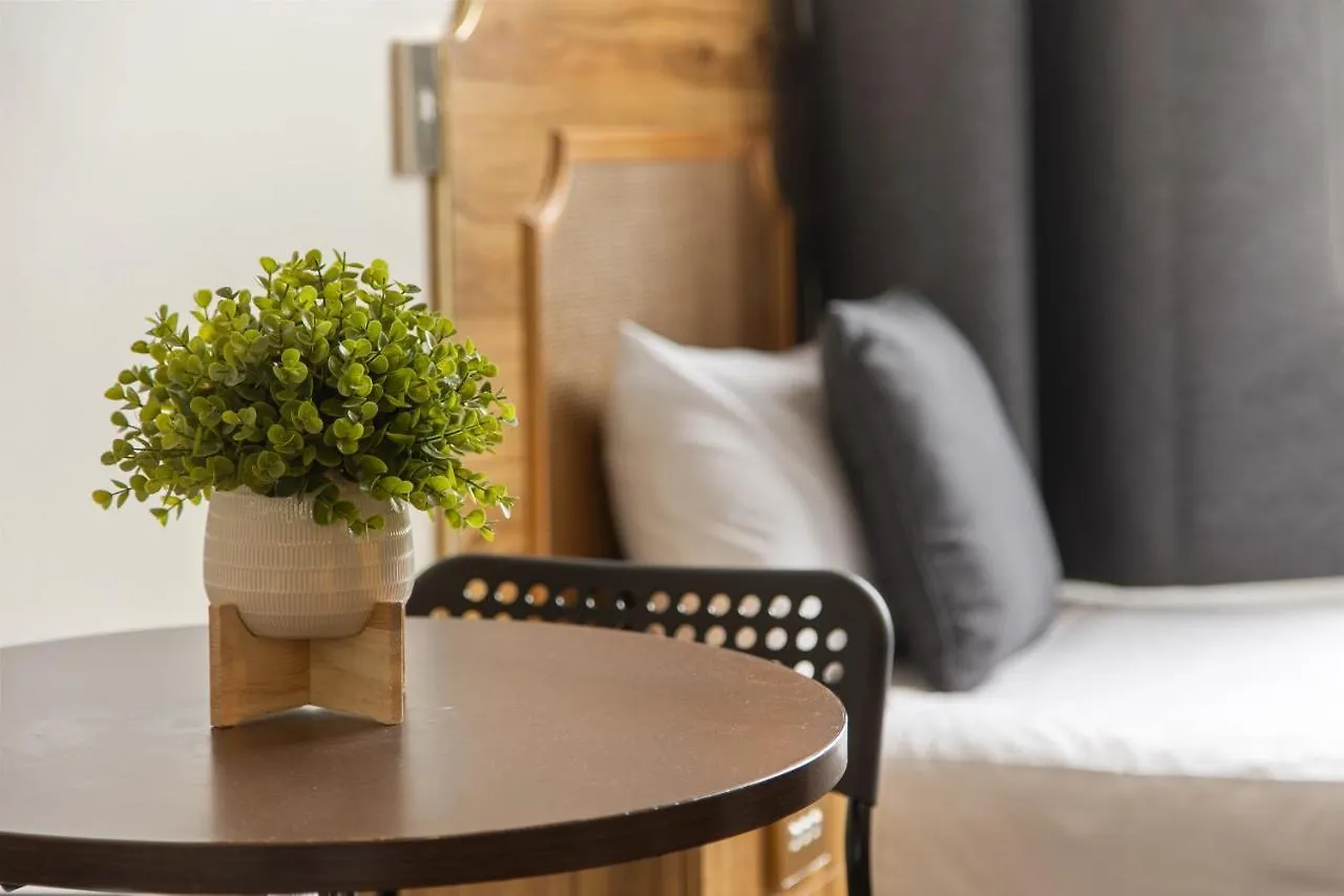 Adelaide Paringa Hotel