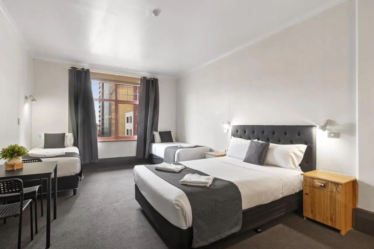 Adelaide Paringa Hotel