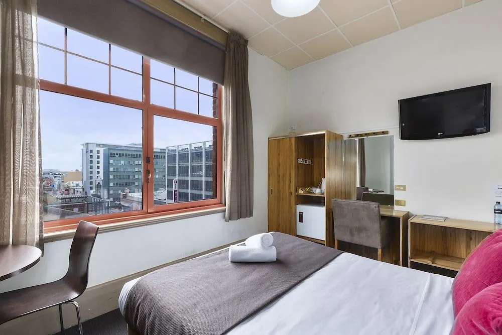 Adelaide Paringa Hotel