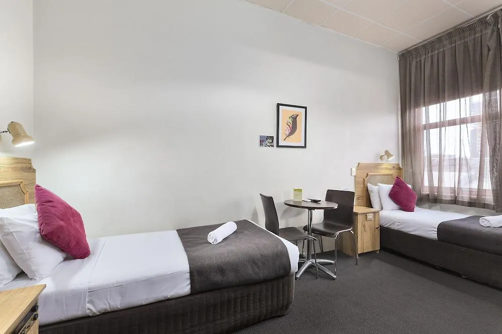 Adelaide Paringa Hotel