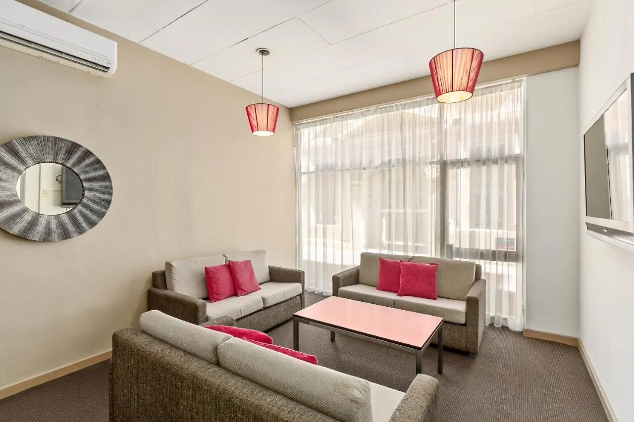 Adelaide Paringa Hotel